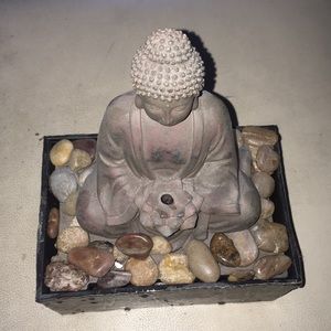 Light up buddha statue